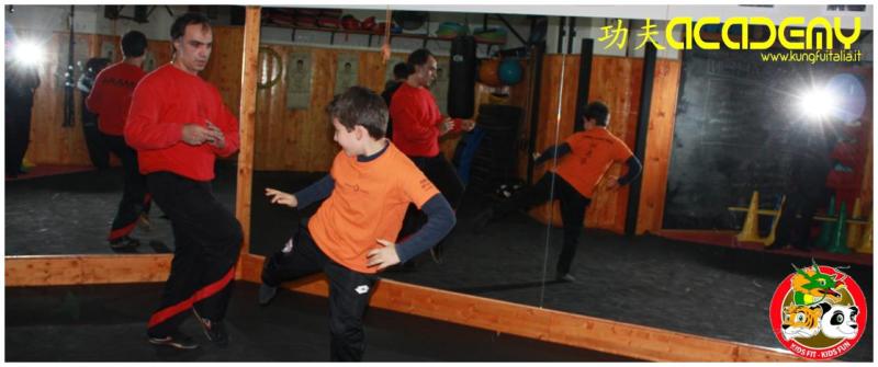 Kung Fu Academy Caserta di Sifu Mezzone Wing Chun Tjun, Ving Tsun Kung Fu Bambini difesa personale Accademia nazionale Italia scuola di taiji sanda chi kung www.kungfuitalia.i (2)